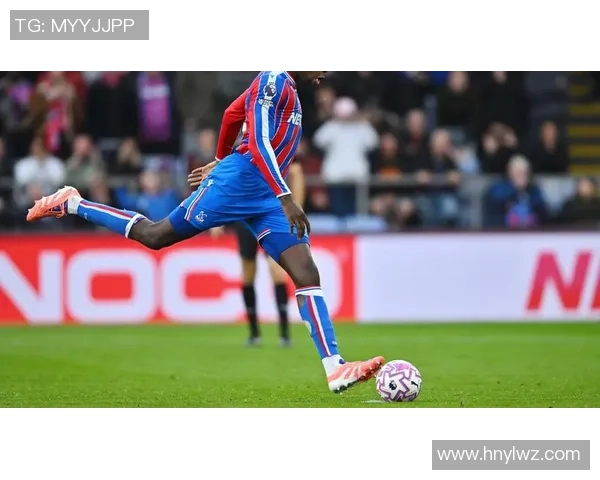 足球明星点球时的独特姿势解析与技巧分享