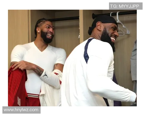 足球明星与詹姆斯亲密会面共话运动梦想与未来发展